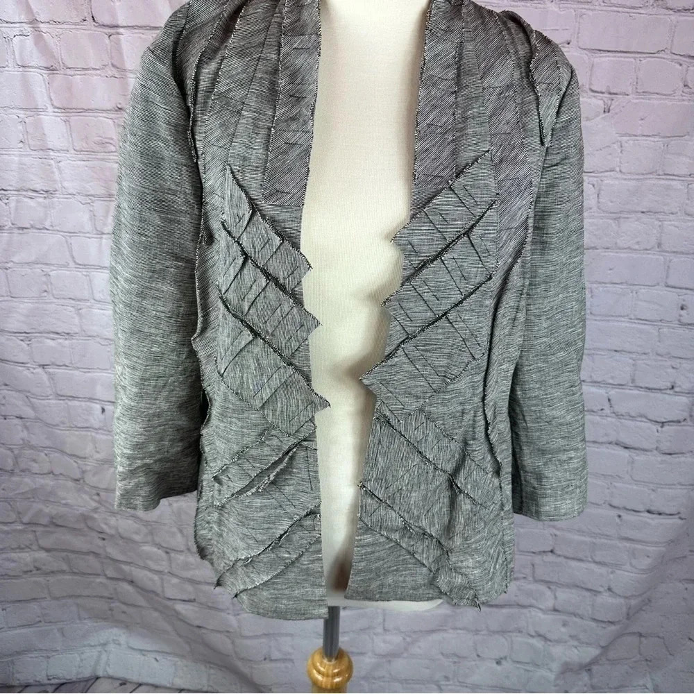 women's Chico's blazer size 2 (Large)